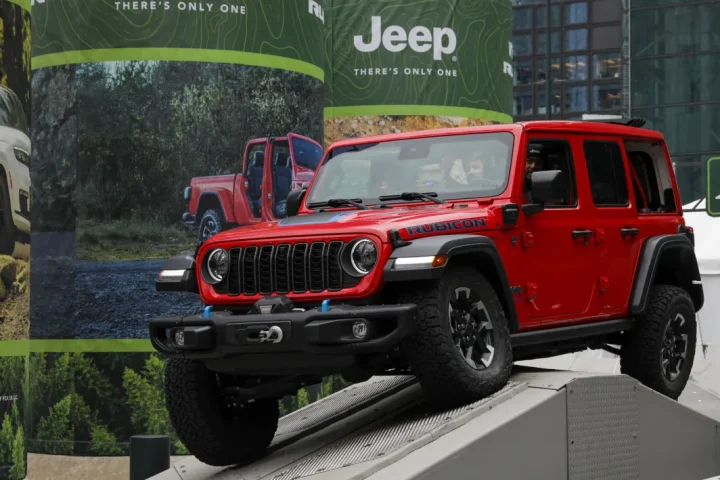 Stellantis Scraps Plug-in Hybrid